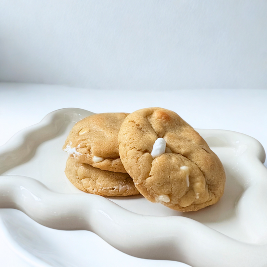 mama t's banana cake cookie